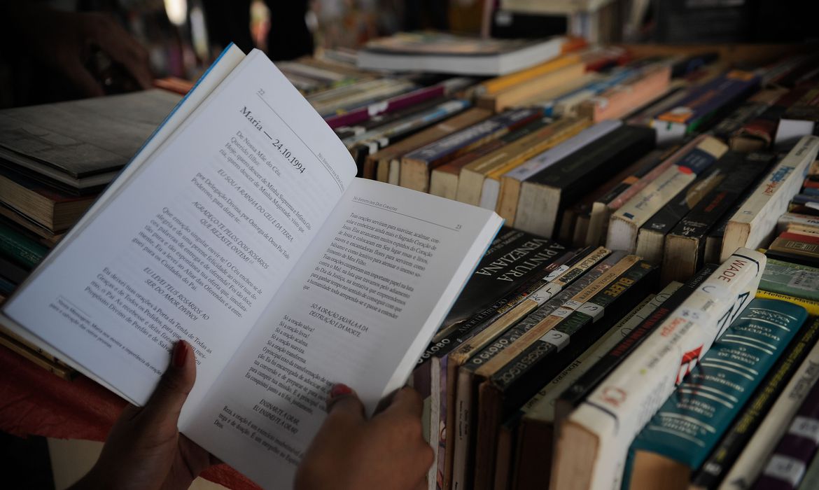 Tema do evento este ano é Conectando Pessoas e Livros (Foto: Fernando Frasão - Agência Brasil)